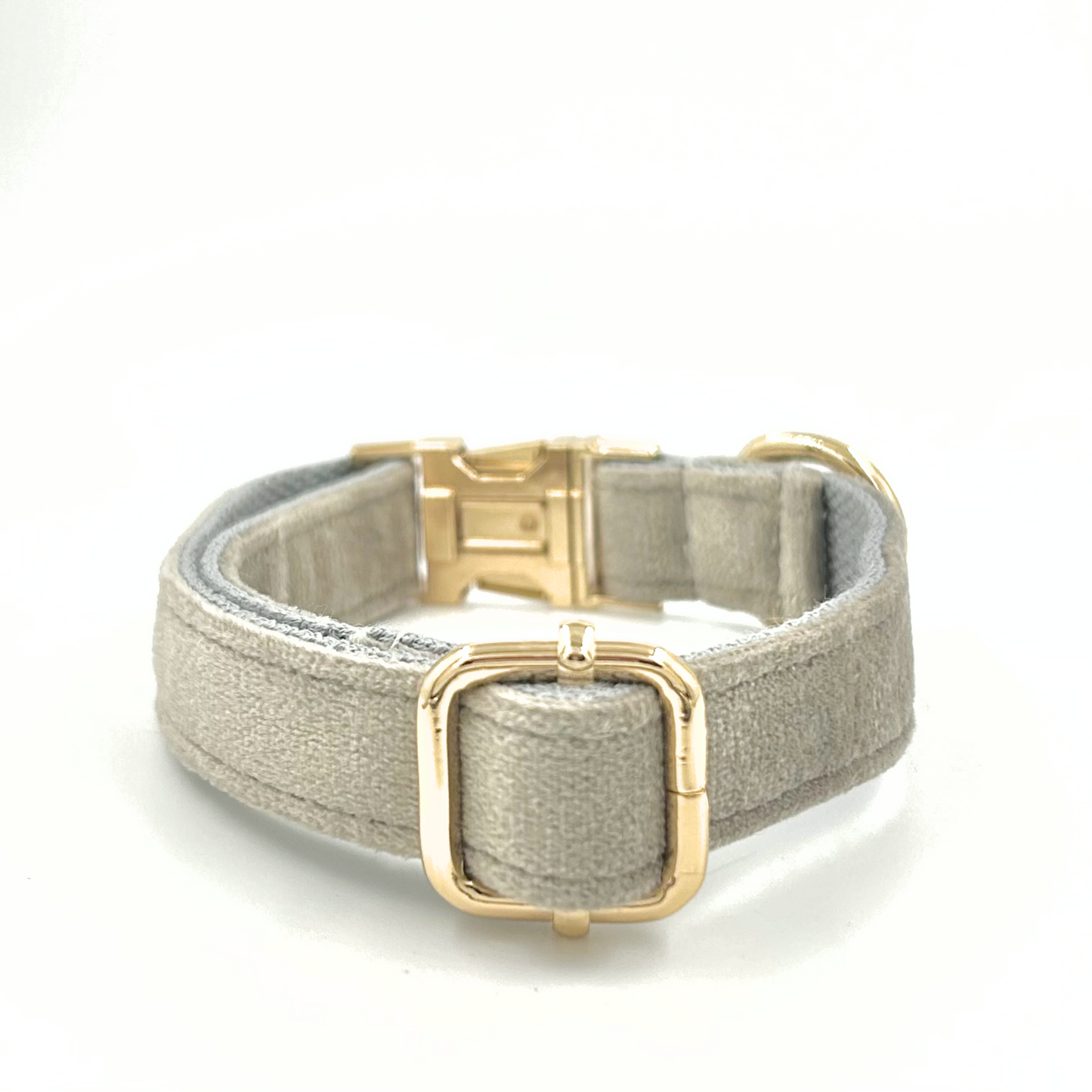 Personalised velvet dog collar - light grey colour with a gold buckle and D-ring. Add personalised engraving on the buckle