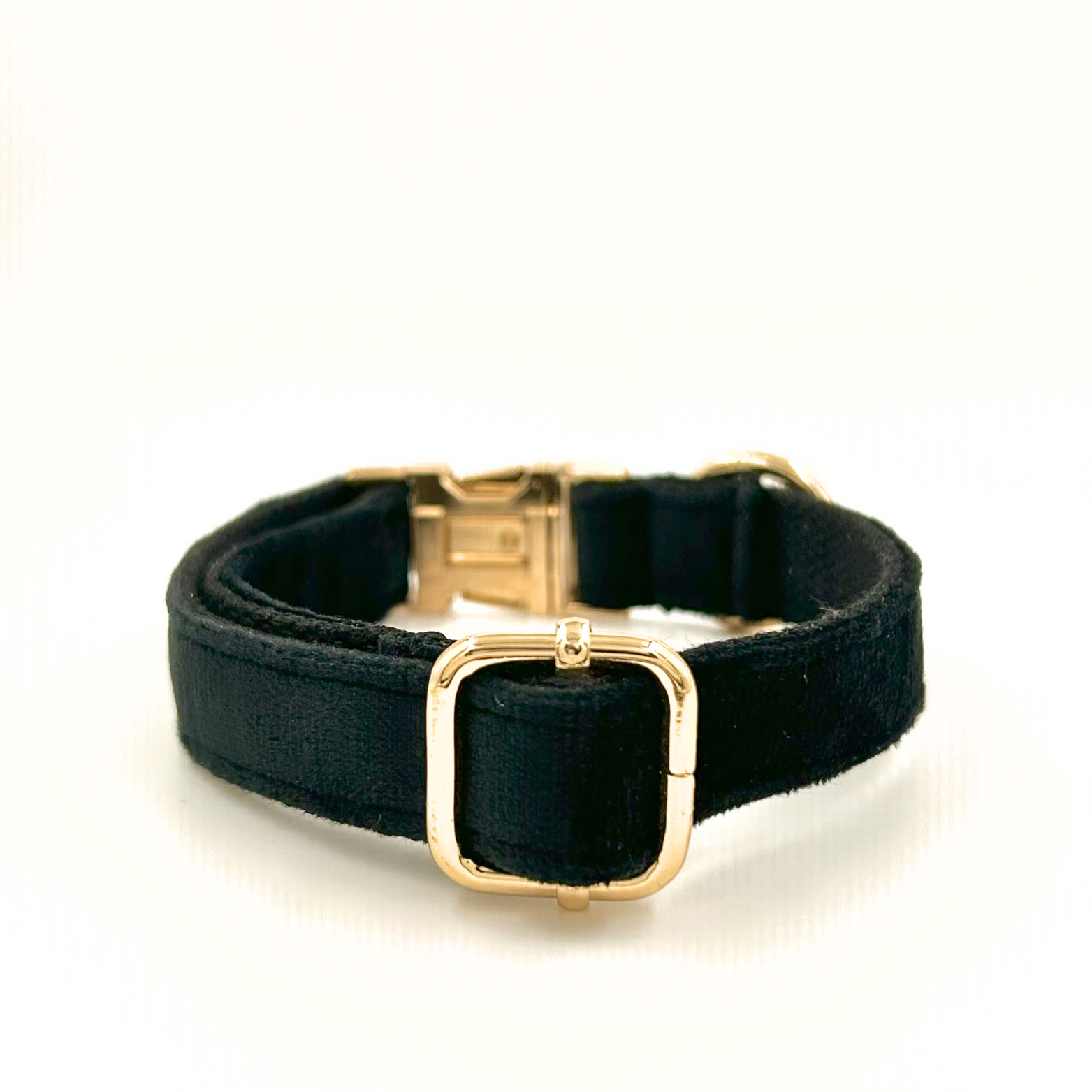 Personalised velvet dog collar - black colour with a gold buckle and D-ring. Add personalised engraving on the buckle