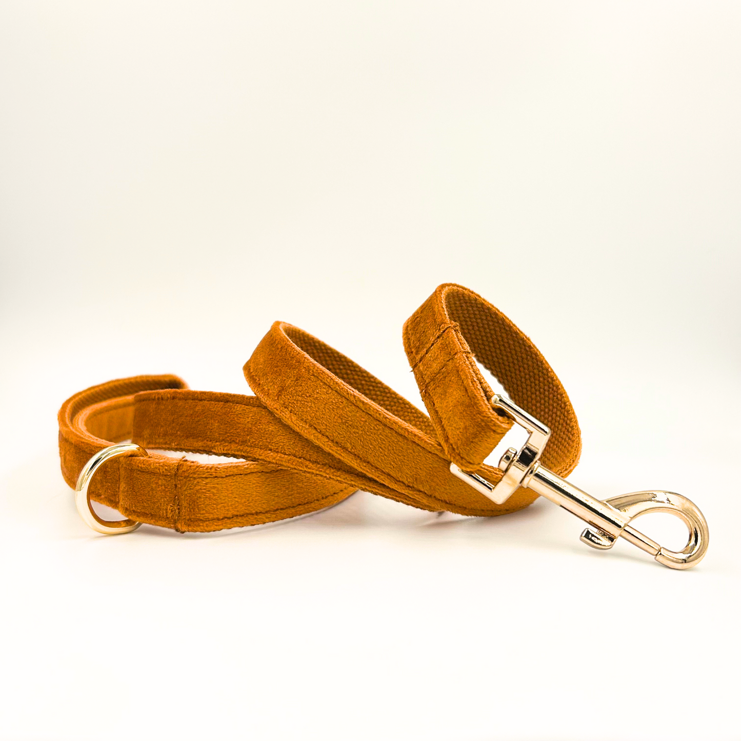 Light brown velvet lead - length 120cm